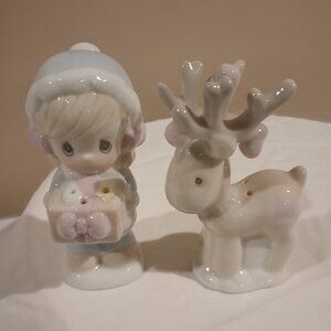 Precious Moments Christmas Salt and Pepper Shaker